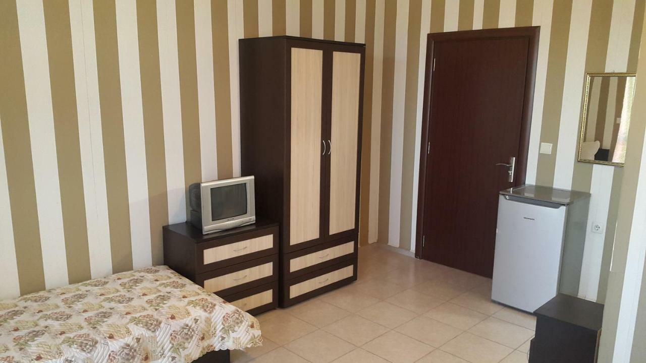 На Гости При Силвия Obzor Kültér fotó